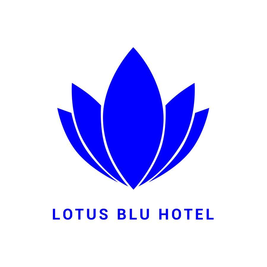 Lotus Blu Hotel Legazpi Exterior photo